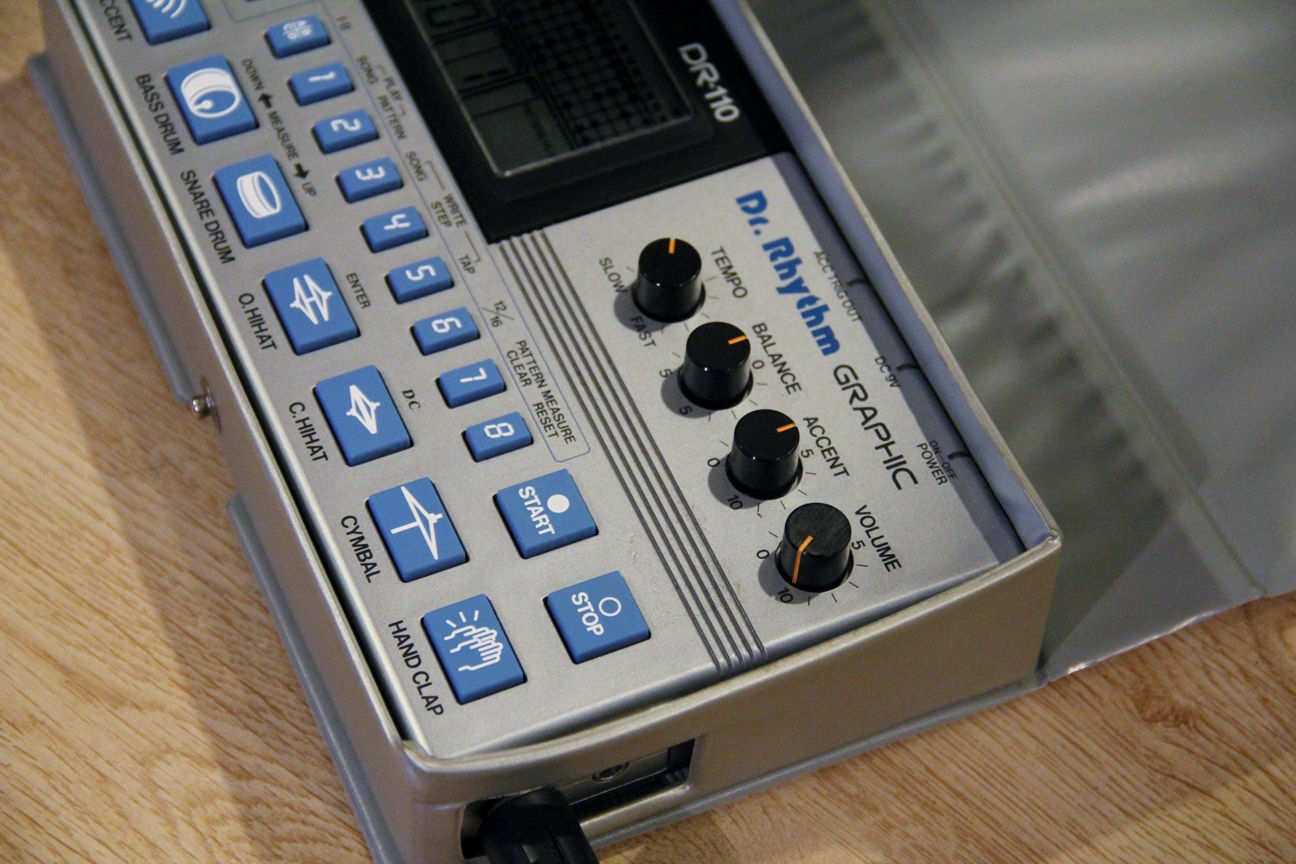 BOSS DR-110